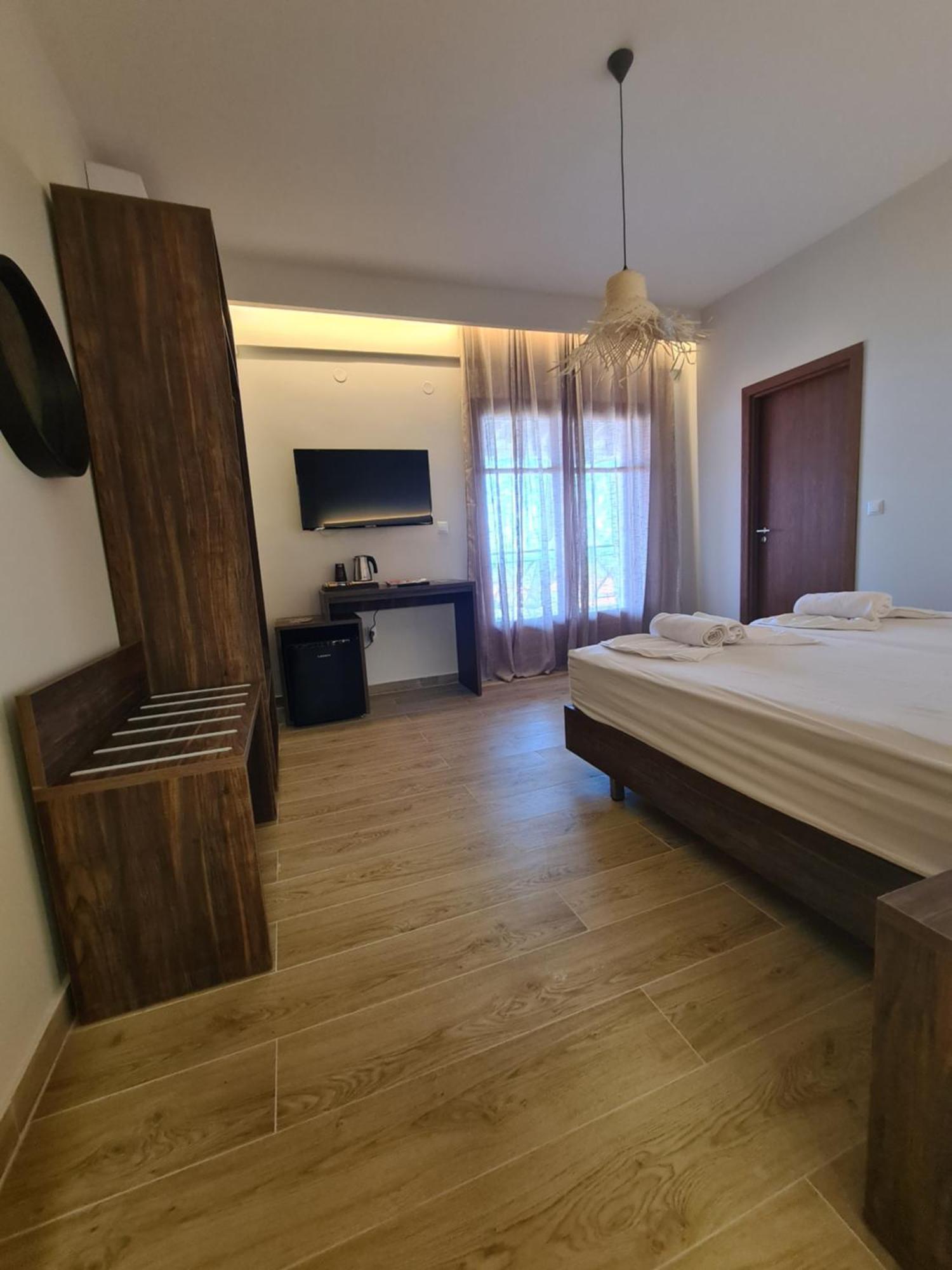 Este Luxury Apartments Kriopigi Exterior foto